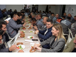 Tütüncü, Personeliyle Bir Araya Geldi