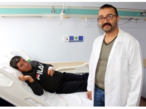 Denizli’de Sırt Üstü Böbrek Ameliyatı Yapıldı