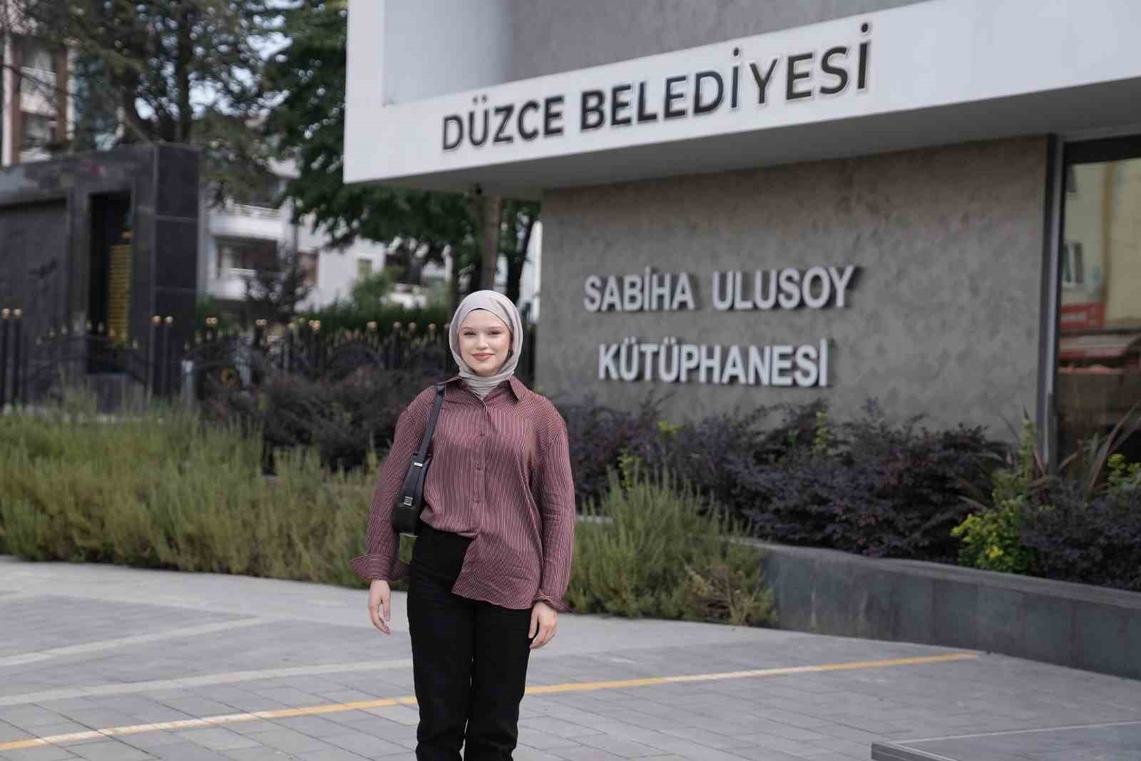 1-5-yil-boyunca-her-gun-o-kapiya-geldi-turkiye-derecesi-yapti