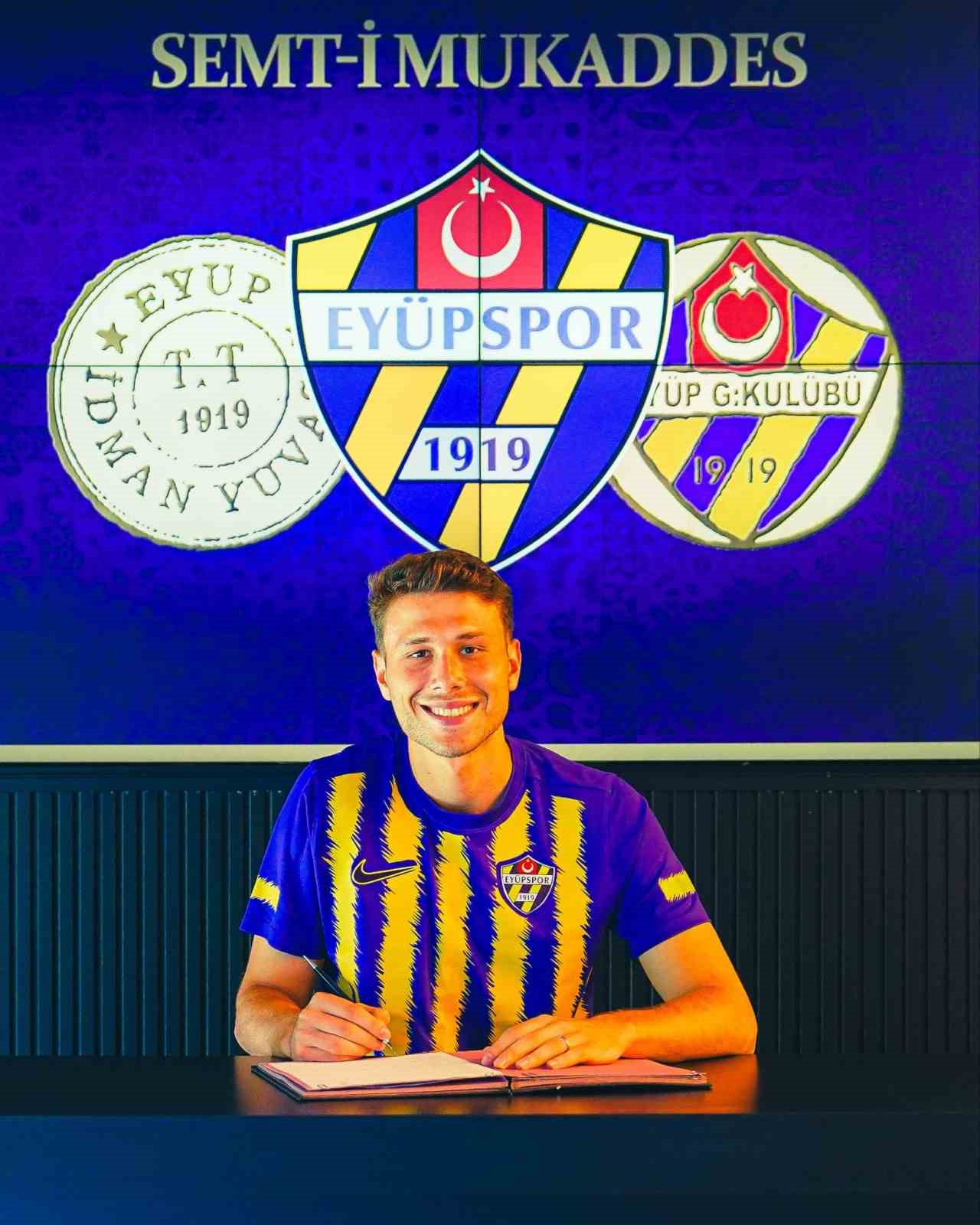 eyupspor-anil-yasar-i-kiralik-olarak-kadrosuna-katti