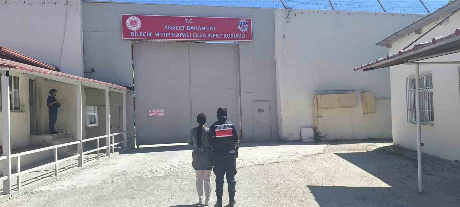 bilecik-te-4-yil-2-ay-hapis-cezasi-bulunan-sahis-yakalandi