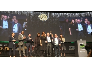 Genç Liderler Ödülü Yusuf Akkaş’a