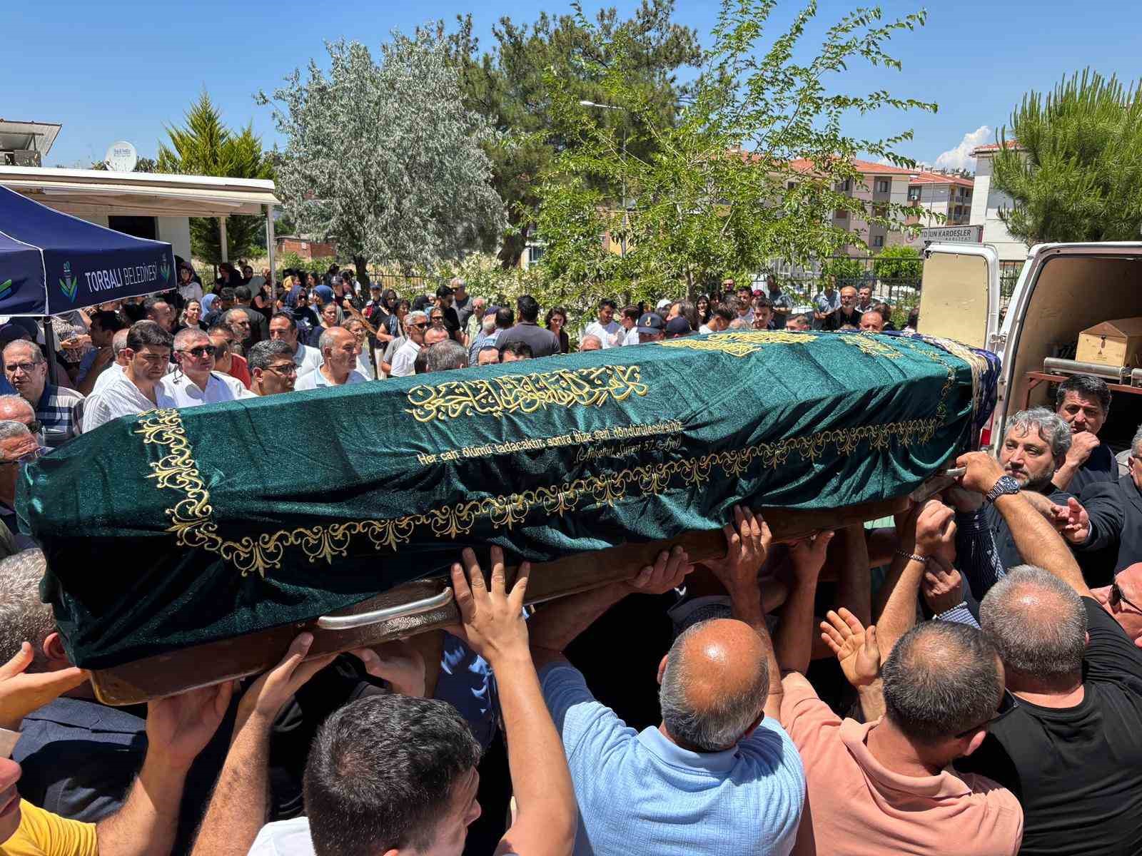 irmak-ogretmene-aci-veda