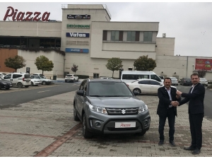 Piazza’nın Son Model Otomobili Talihlisine Teslim Edildi