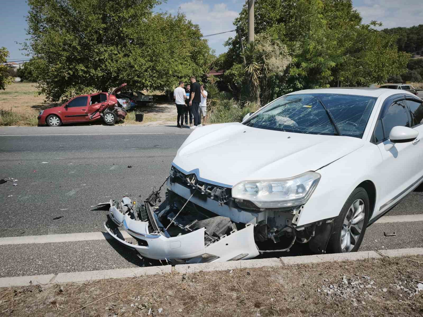 mugla-da-trafik-kazasi-2-yarali