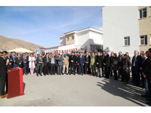 Başkale’de Diyaliz Ve Acil Servis Merkezleri Hizmete Açıldı