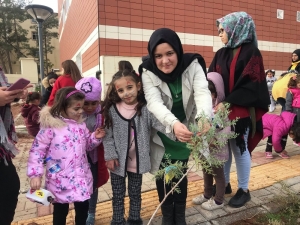 Üniversite Çocuklarla Şenlendi