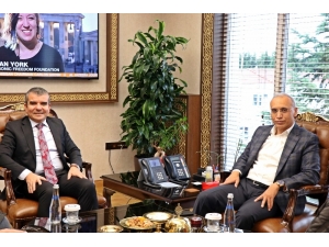 Başkan Aday Adayı Özüm Emniyeti Ziyaret Etti