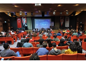 Agü’de ’Sanayide Dijital Devrim, Endüstri 4.0’ Konulu Panel Düzenlendi