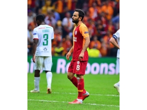 Muslera İle Selçuk, Beşiktaş Maçı Kaçırmadı