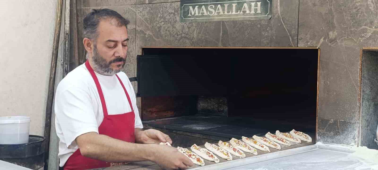 kavurucu-sicakta-ekmek-mesaisi