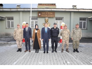 Vali Öksüz Ermenistan Sınırında İncelemelerde Bulundu