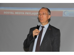 Kula’da Öğrencilere Güvenli İnternet Semineri