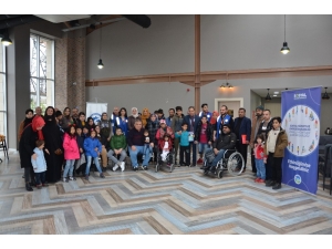 Başkan Yüce, Engelli Vatandaşlarla Bir Araya Geldi