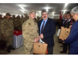 Başkan Can Erlerin Yemin Törenine Katıldı