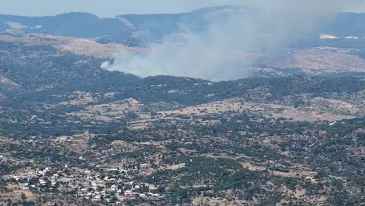 kavaklidere-deki-yangin-drone-ile-goruntulendi