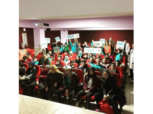 Çevreye Duyarlı Öğretmenlerden Örnek Davranış