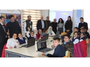Siirtli Çocuklar, Kodlama Eğitimiyle Tanıştı