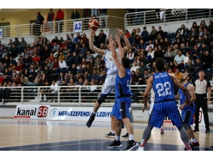 Denizli Basket Yenilmezlik Serisini Sürdürdü