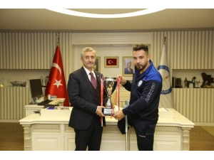 Başkan Tahmazoğlu’ndan Sporseverleri Ampute Takımının Maçına Davet