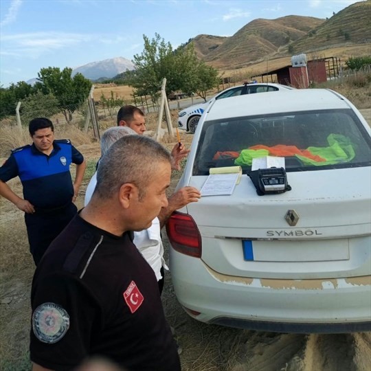 denizli-de-buyuksehir-ekipleri-cevre-kirliligine-gecit-vermiyor