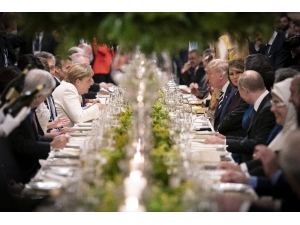 Trump, Merkel İle Görüştü