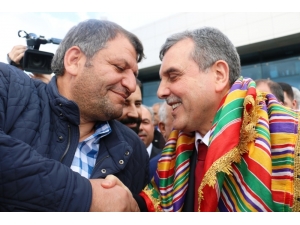 Akçakale’den Beyazgül’e Tam Destek