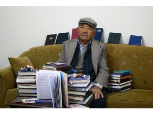 Mürsel Amcanın 52 Yıldır Tuttuğu Günlüklerde Köyün Sırları Saklı