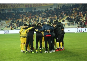 E. Yeni Malatyaspor, Akhisarspor Karşısında Puan Arayacak