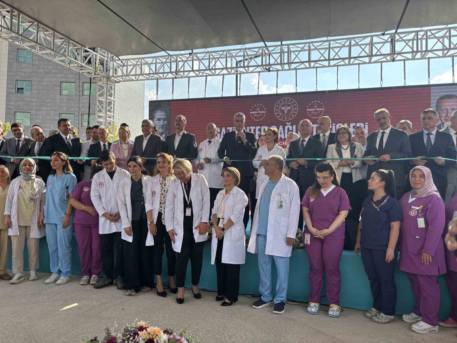 bakan-memisoglu-hastanelerimizin-yuzde-80-ini-yeniledik-yatak-kapasitesini-271-binin-uzerine-cikardik