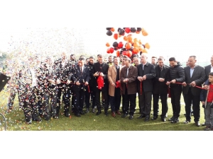 Karaköprüspor’un Sahasının Açılışını Eski Milli Futbolcular Yaptı