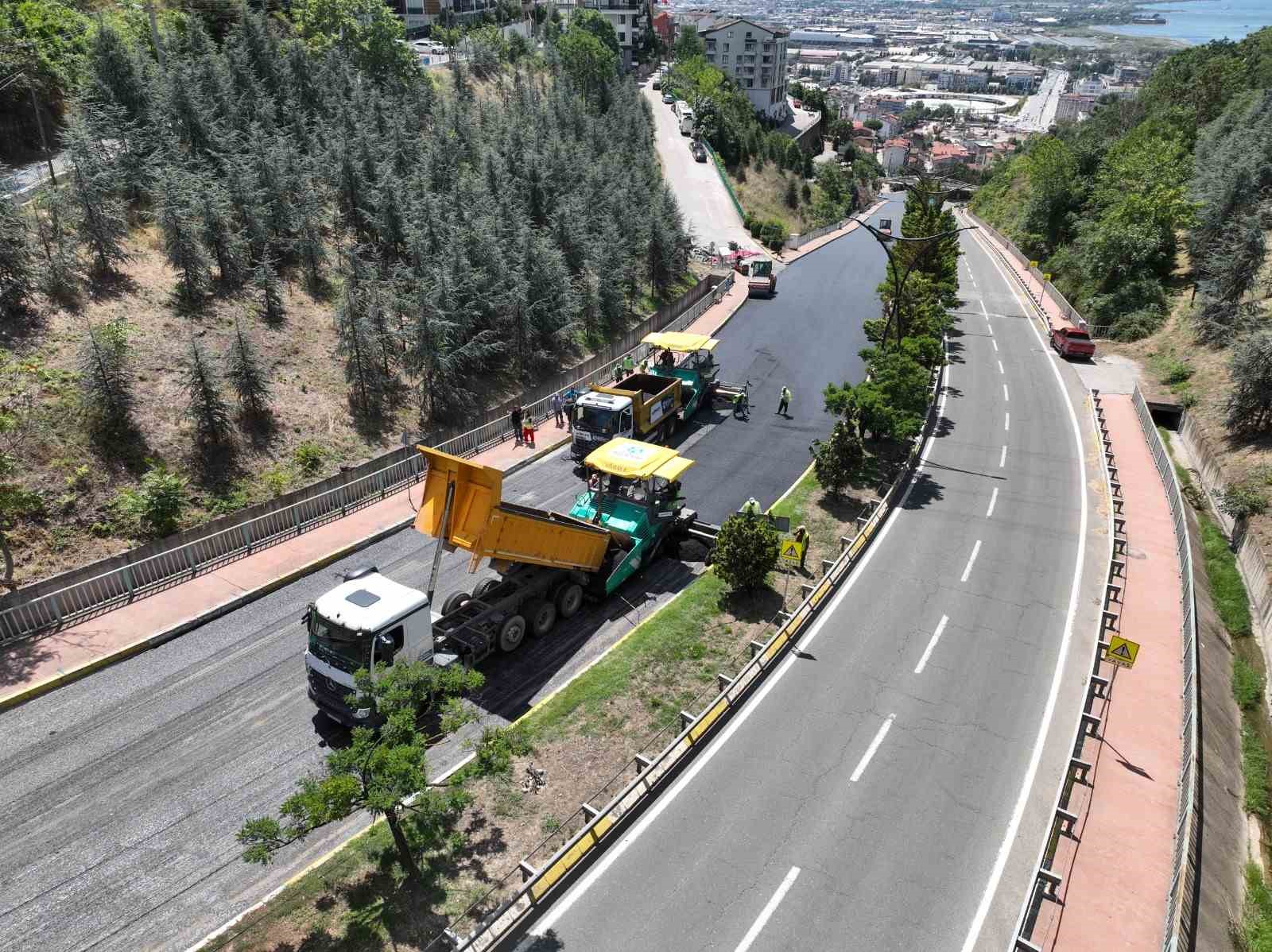 santral-rampasi-nin-iki-yonu-de-trafige-kapatildi