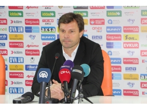 Ertuğrul Sağlam İstifa Etti