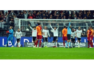 Galatasaray, Bu Sezonki Derbilerde 3 Puan Alamadı