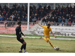 Aliağaspor Sahasında Golsüz Berabere Kaldı