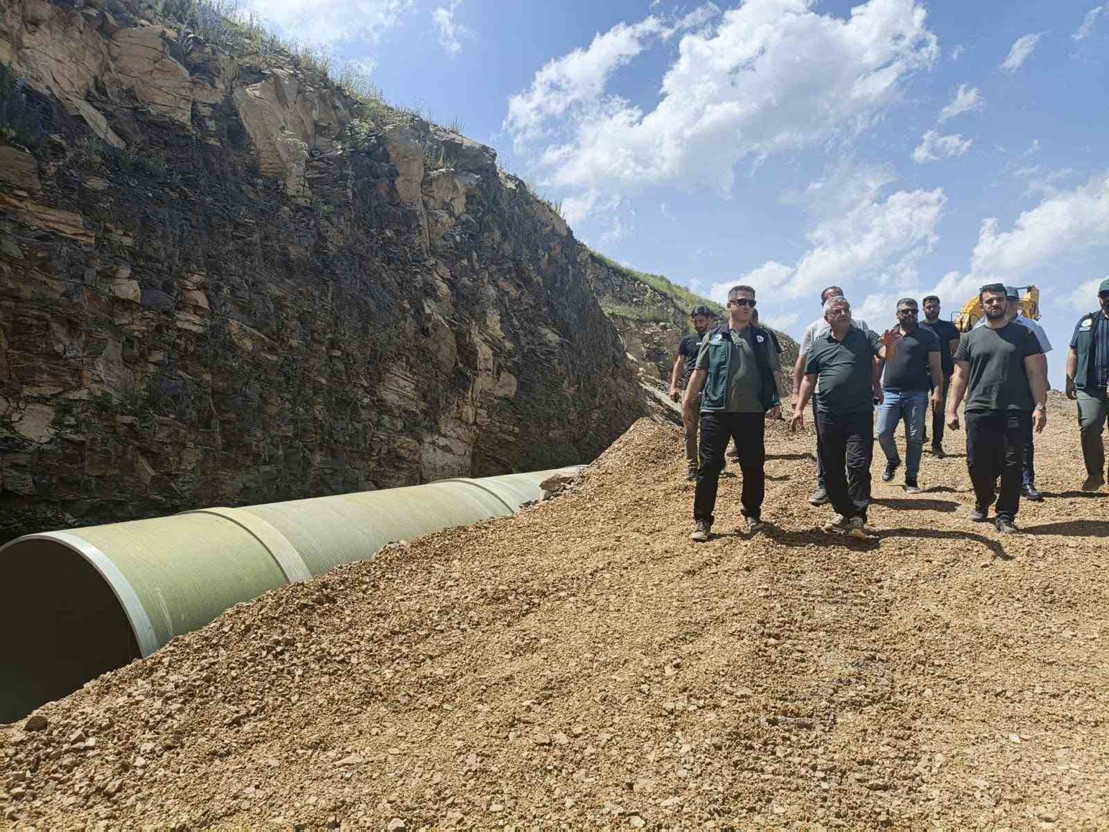 dsi-bolge-muduru-serdar-kotan-kars-taki-sulama-yatirimlarini-yerinde-inceledi