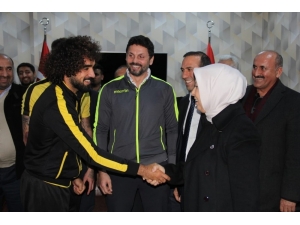 Gürkan Ve Çalık’tan E.yeni Malatyaspor’a Moral Ziyareti