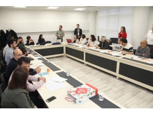 Sdü’de Tübitak Projesi Hazırlama Teknikleri Eğitimi