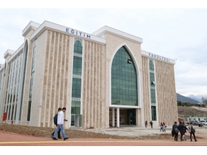 Eğitim Fakültesi Binası Hizmete Girdi