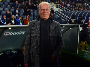 Spor Toto Süper Lig: Fenerbahçe: 0 - Kasımpaşa: 0 (Maç Devam Ediyor)