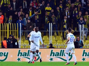 Spor Toto Süper Lig: Fenerbahçe: 2 - Kasımpaşa: 1 (İlk Yarı)