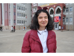 Görme Engelli Betül’ün Azmi