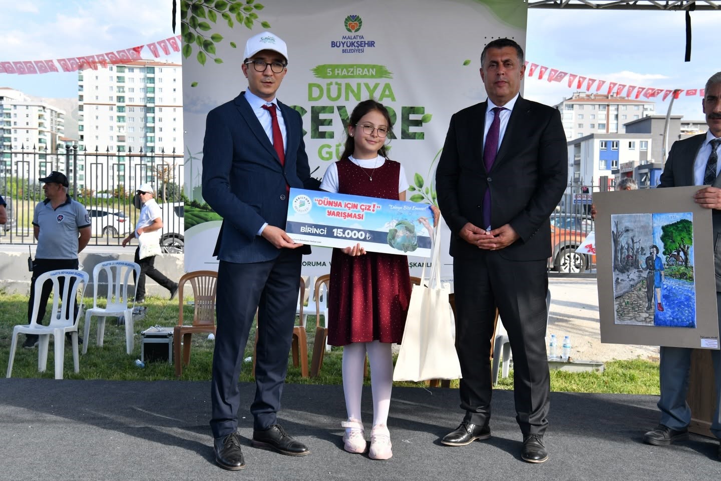 yesilyurt-ta-cevre-bilinci-odullendirildi