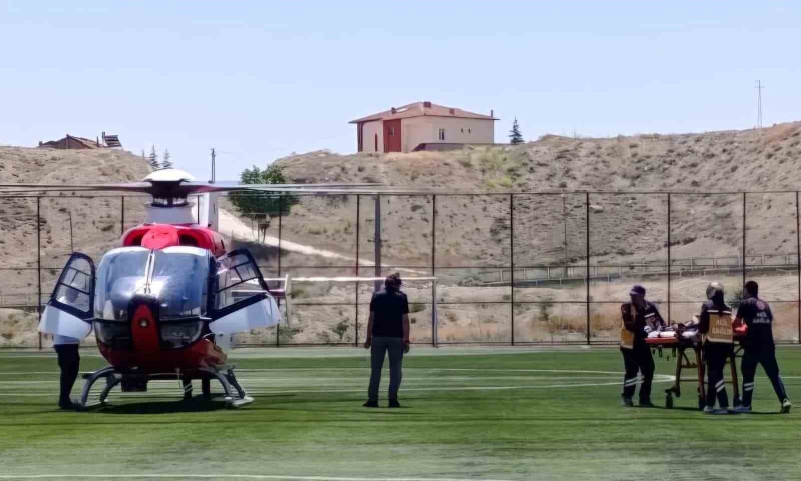 kalp-krizi-geciren-hasta-hava-ambulansiyla-malatya-ya-sevk-edildi