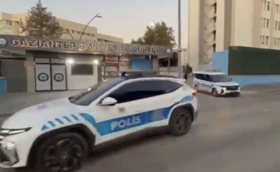 gaziantep-merkezli-3-ilde-devleti-zarara-ugratan-sahislara-operasyon-27-gozalti