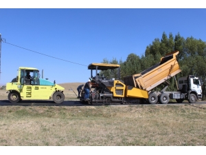 Vali Elban: “Köy Yollarımız Şehir Yolları Standartlarında”