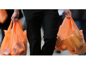 Bir Yılda 5 Trilyon Plastik Poşet Tüketildi