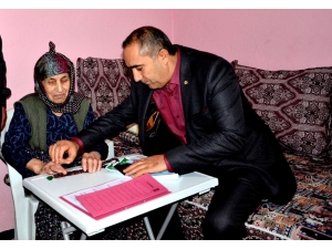 Nüfus Müdüründen Alkışlanacak Hareket