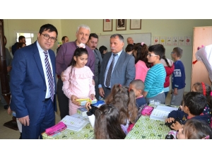 Öğrencilerden "Kardeş Okula" Hediye