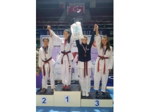 Osmangazili Tekvandocuların Kupa Heyecanı